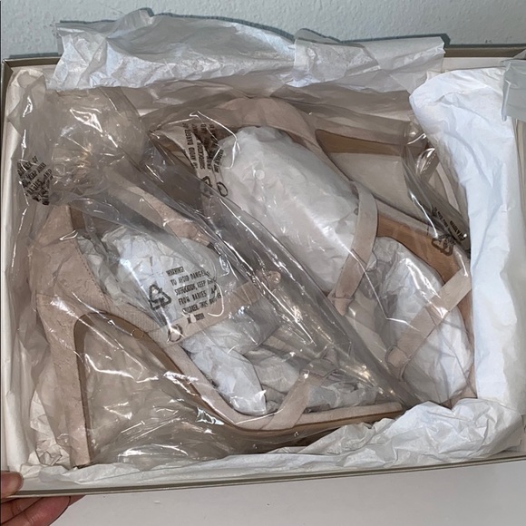 NIB Club Monaco Nude Bow Cedrika Sandals Heels - Picture 11 of 16